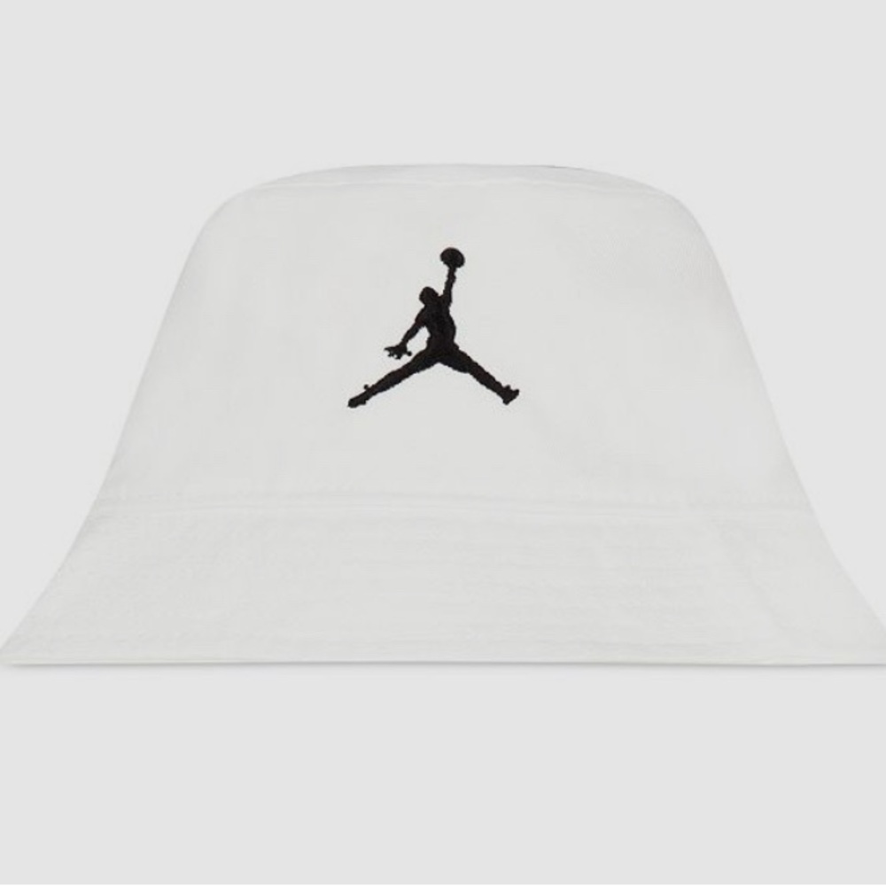 Jordan Bucket Hat (youth)- New w/o tags (white)